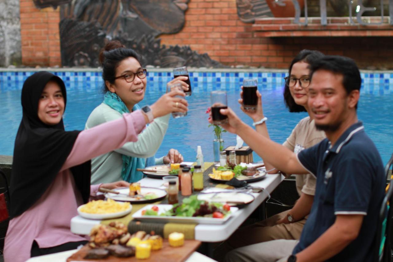 The Satu Stay Kayen Kejayan ภายนอก รูปภาพ